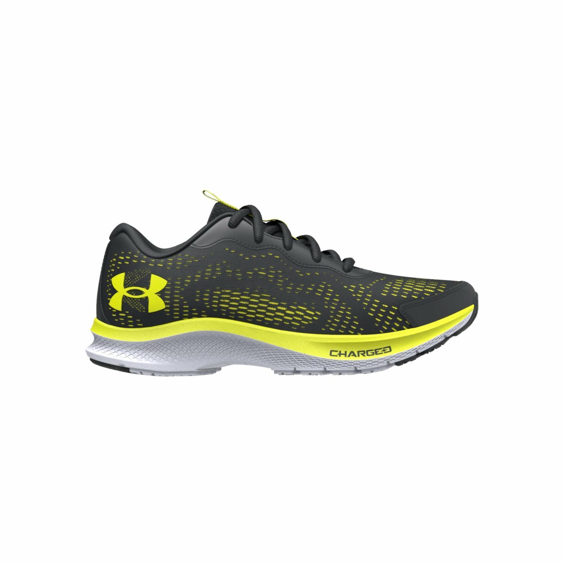 Grade school running shoes Under Armour Charged Bandit 7