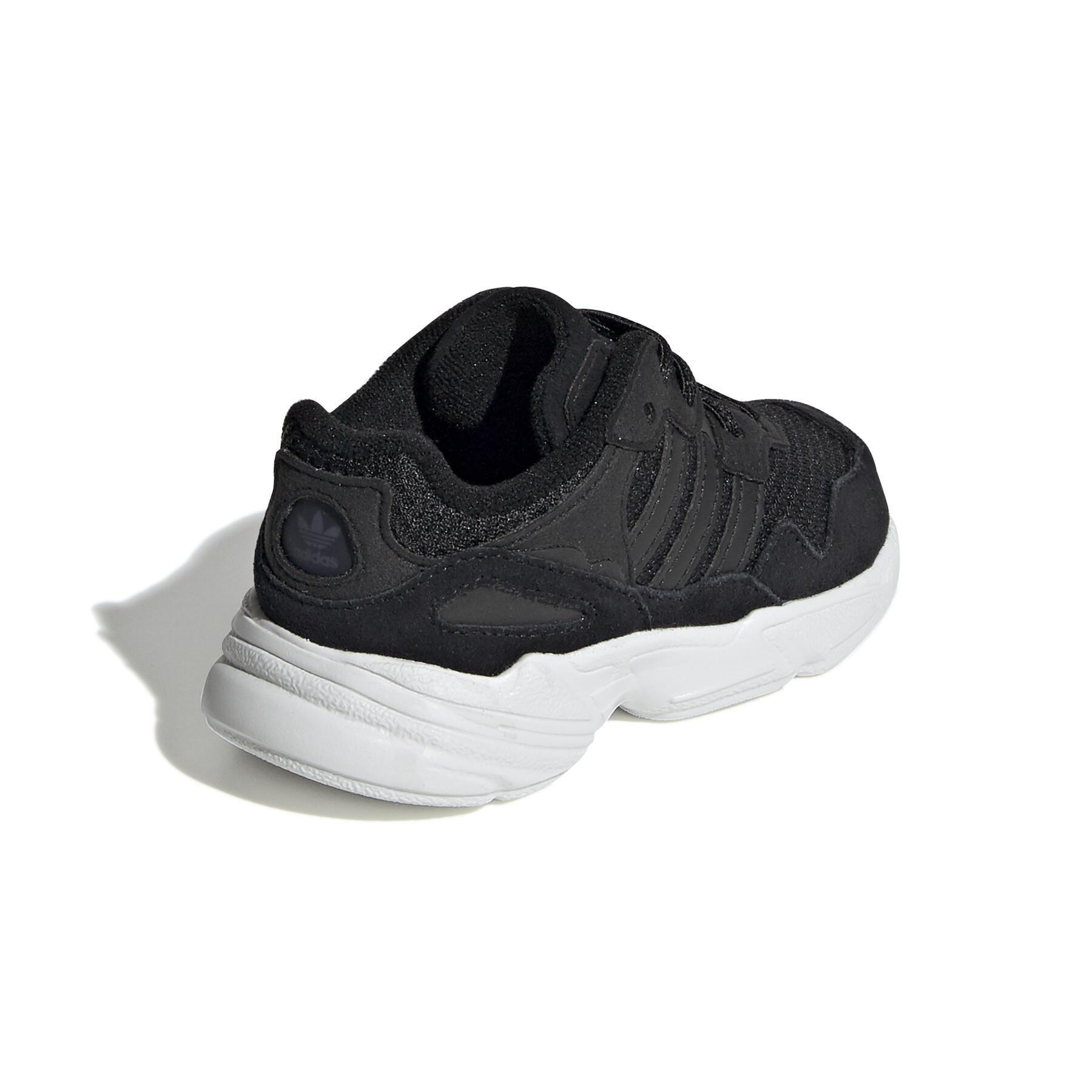 Baby sneakers adidas Yung-96