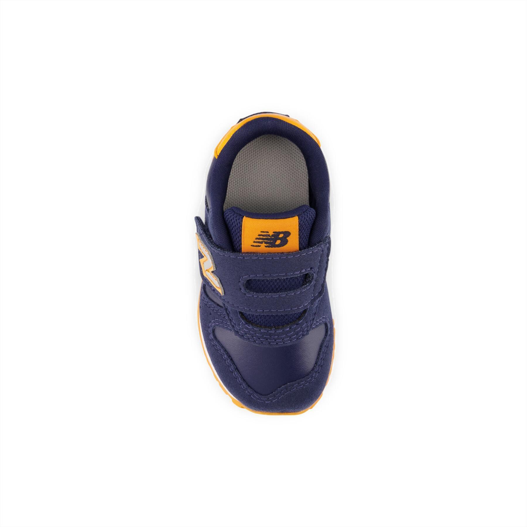Baby boy sneakers New Balance 373 Hook and Loop
